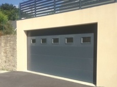 Réalisation de portes de garage en Aluminium à Granville