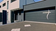 Réalisation de portes de garage en Aluminium à Granville